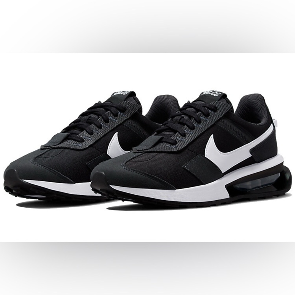 Nike Air Max pre-day Black and White Athletic Shoes